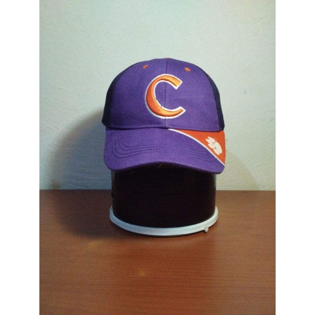 Topi Trucker NCAA Logo C
