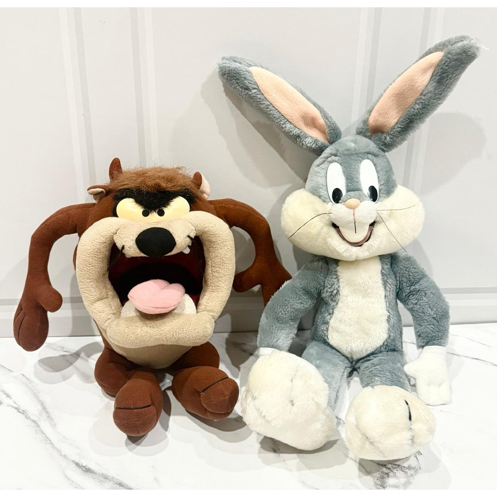 Boneka Plushie Vintage Classic Tazmania & Bugs Bunny Polos Looney Tunes Warner Bros