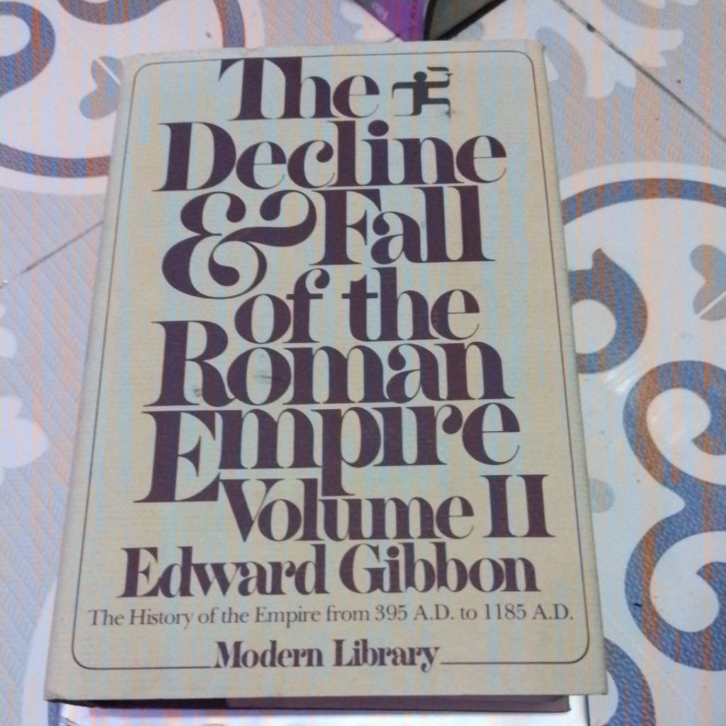 THE DECLINE AND FALL OF THE ROMAN EMPIRE VOLUME II EDEARD GIBBON( SEKEN ORIGINAL)