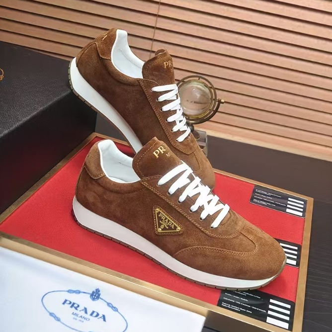 Prada high-end casual men's shoes, imported cowhide sports shoes, fashionable running shoes