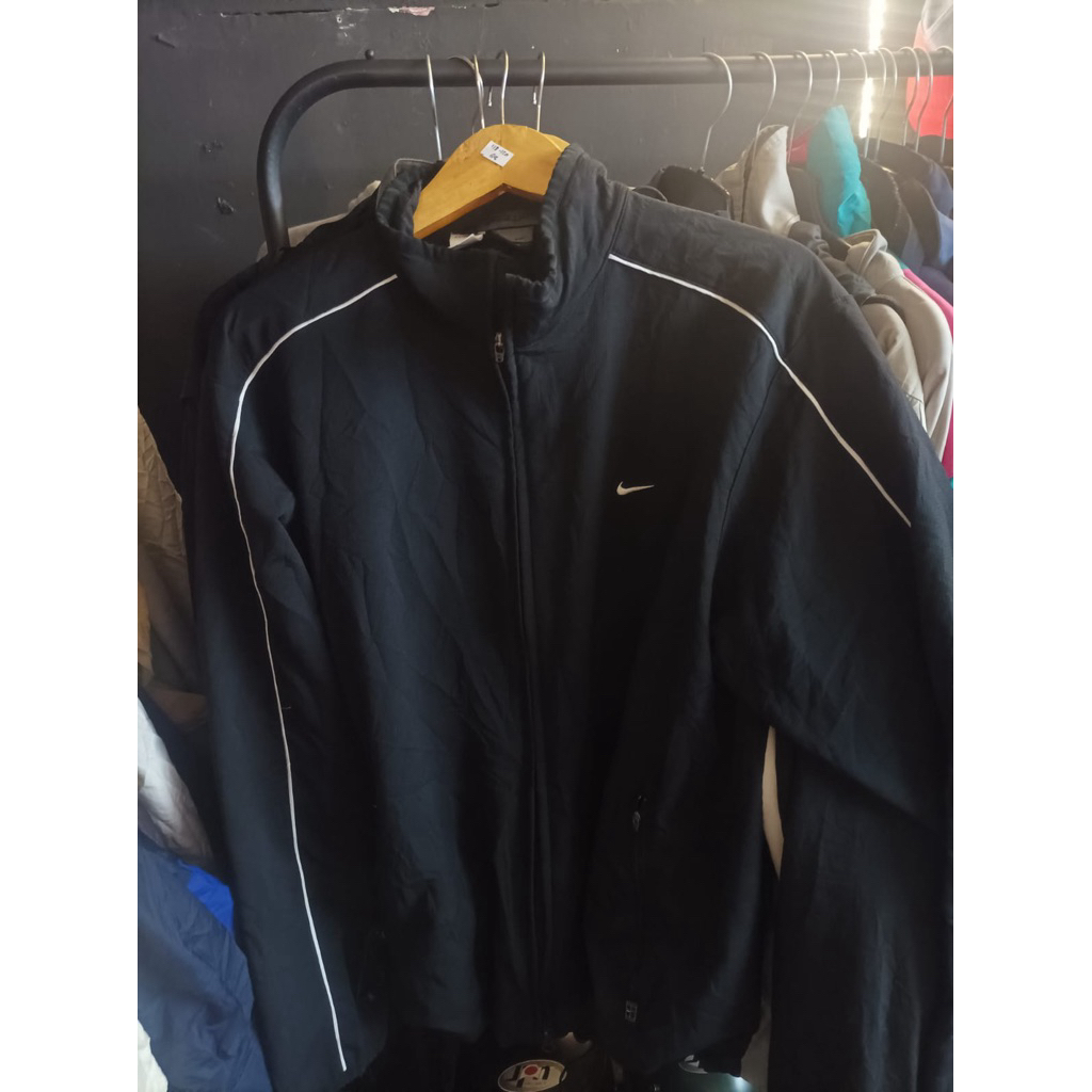 jaket nike