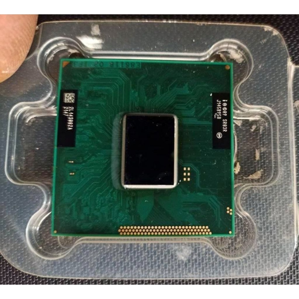 Intel Core i7-2640M 2,8 Ghz up to 3,5 Ghz