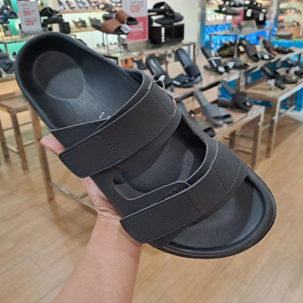 sandal phylon pria Nevada