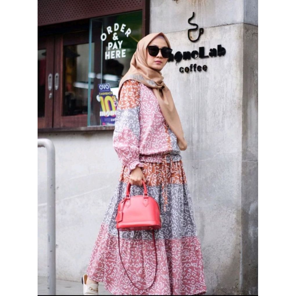 PL ...1 set keyword top + skirt by monel