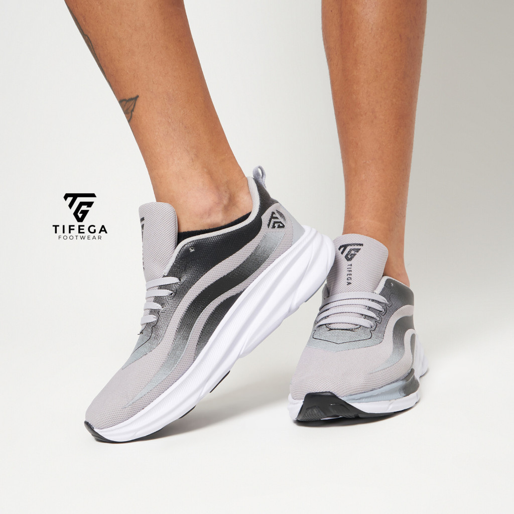 Tifega -  Yeezy Boost 700 V2 Static Sepatu Running Pria Tg18003 Sneakers Cowok Bertali Sepatu Oalhra