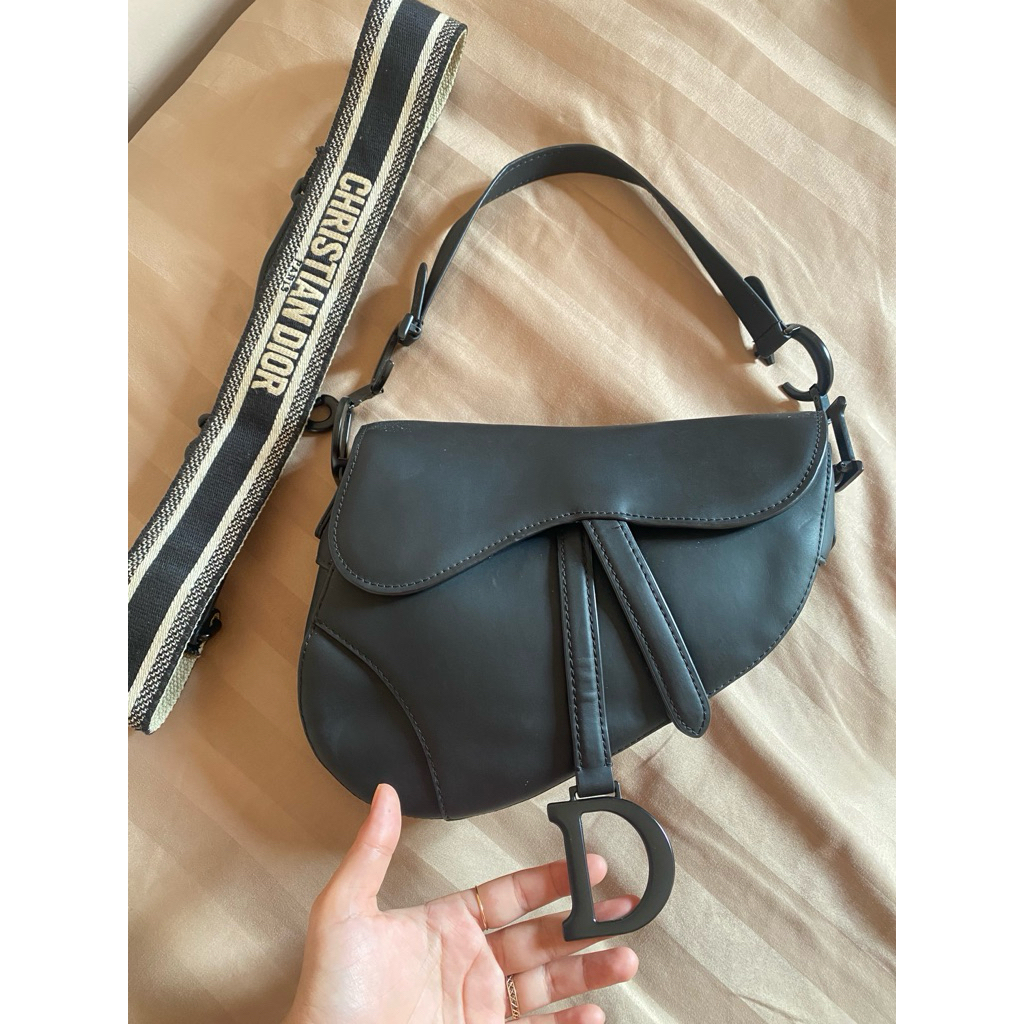 Dior Black Saddle preloved