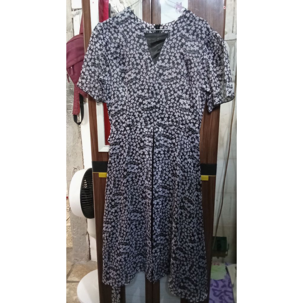 DRESS MOTIF BUNGA SIFON BERFURING