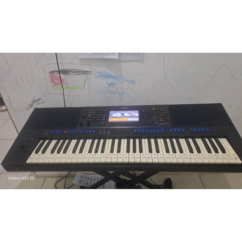 Keyboard Yamaha PSR SX 700 Bonus Flasdisk Style Nusantara, Dangdut, Pop, Jazz Lengkap