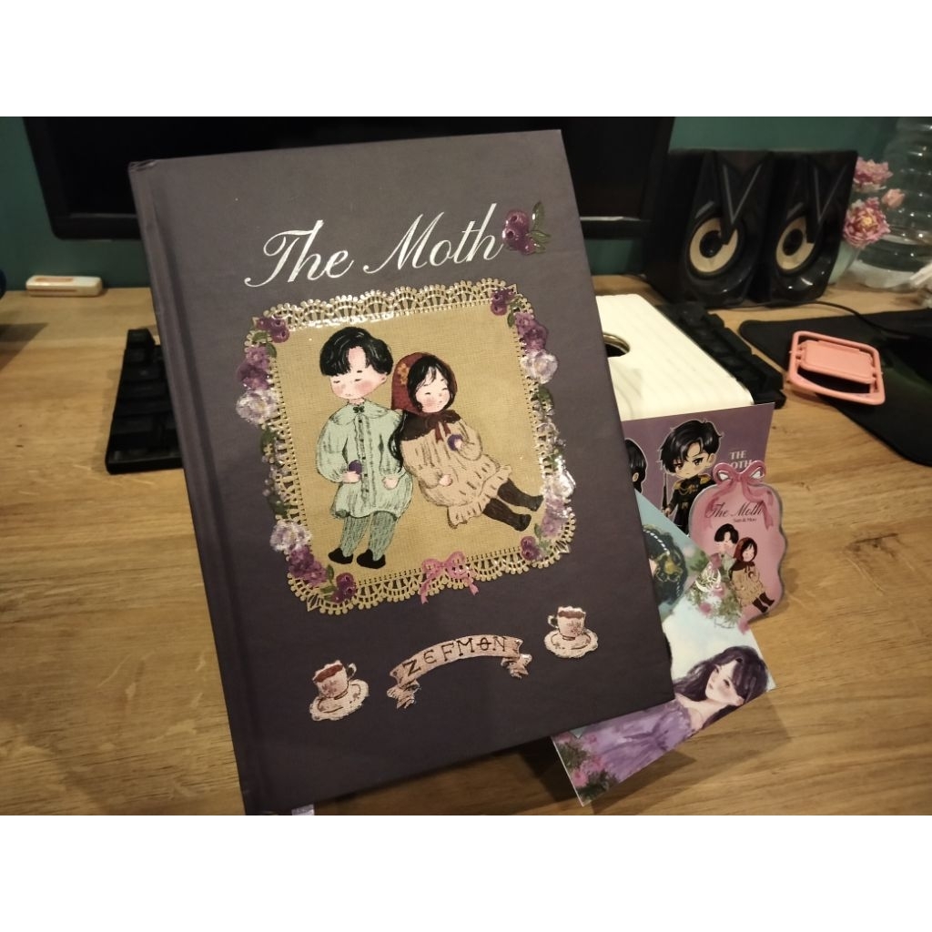 Preloved novel the moth PO 1