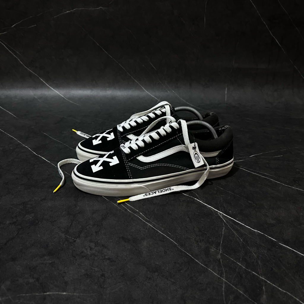 SEPATU PRIA SECOND  VANS OS BW Size 44/28.5 cm- KODE C66