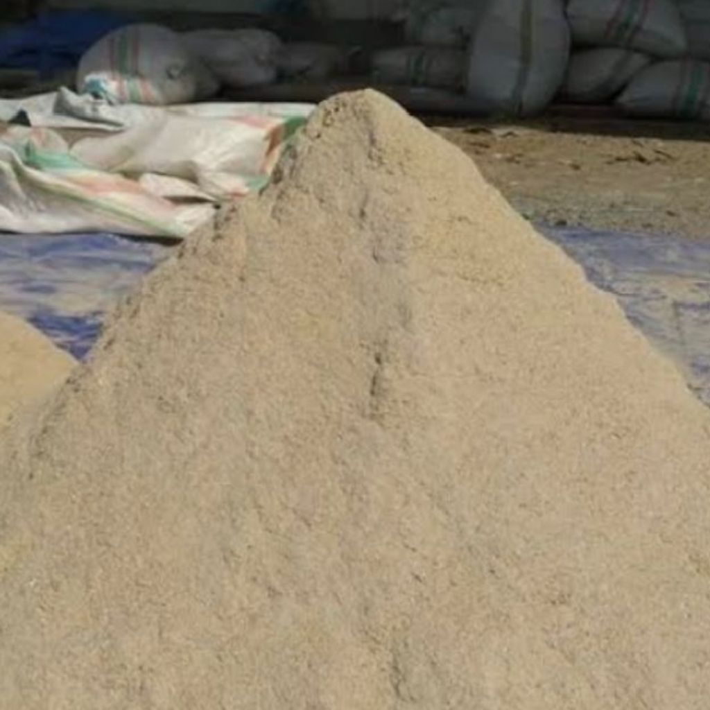 Dedak [ "Pakan Ayam" ]