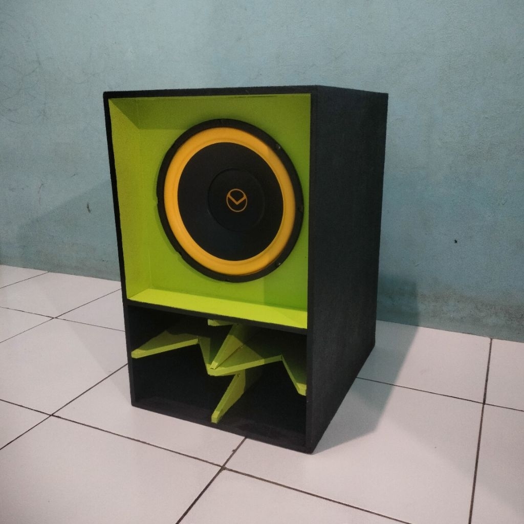 Speaker  subwofer legacy sparta 12 in full finising