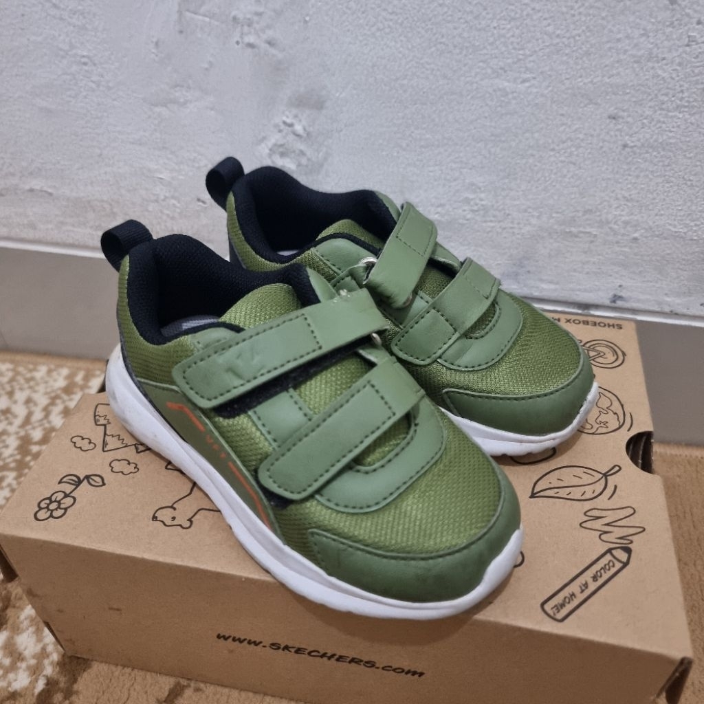 Sepatu Anak merk Toezone