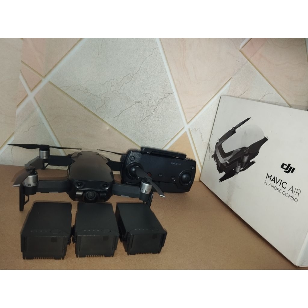 DJI MAVIC AIR (FLY MORE COMBO)