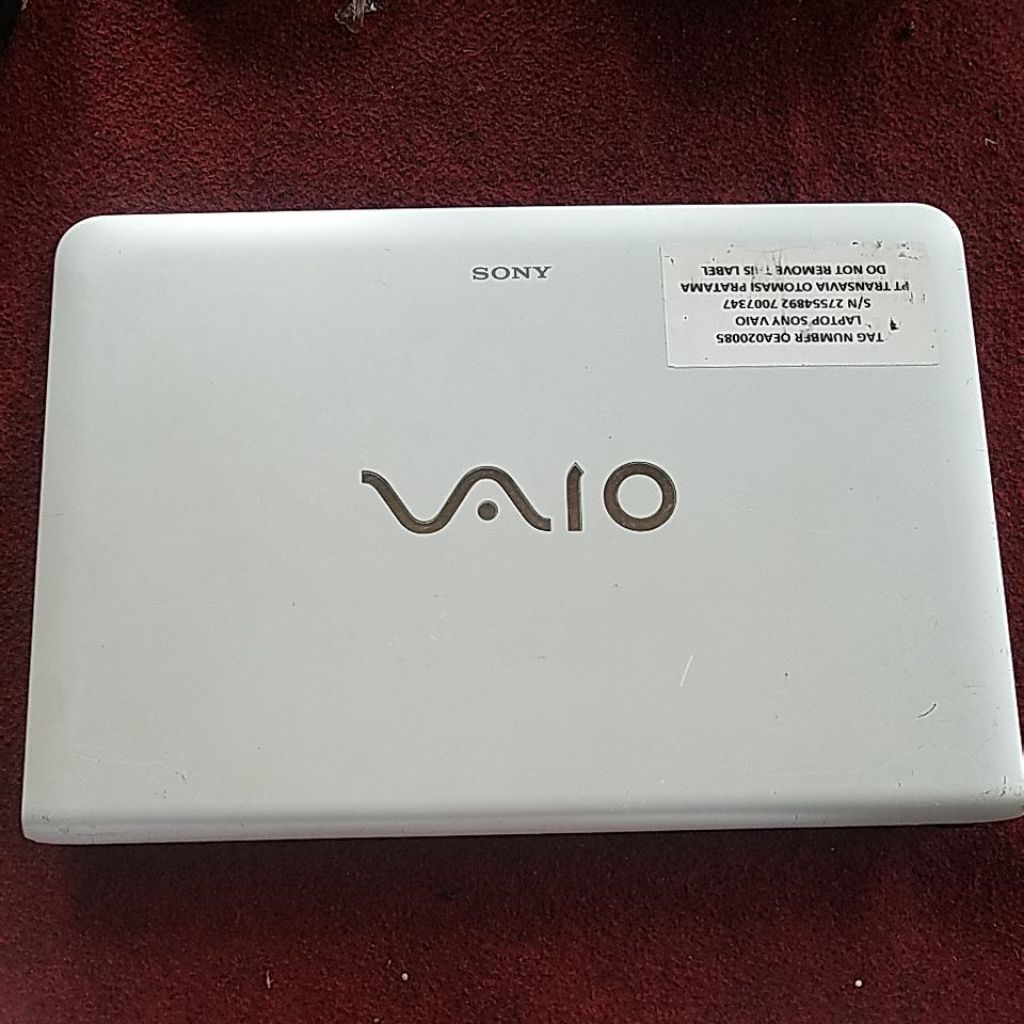 SOLD SOLD casing kesing cover lcd depan Sony vaio sve141b11w sve14112egw original