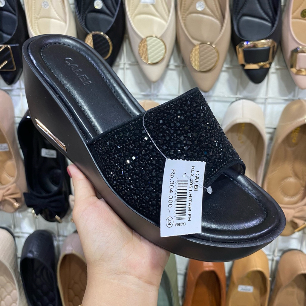 CALBI - KLX.2054 - SANDAL CALBI WANITA WEDGES - SANDAL CALBI ORIGINAL