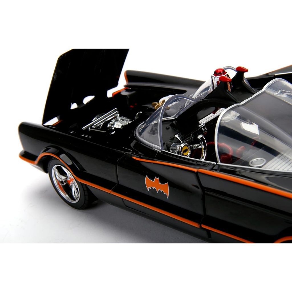 Jada Dc Comics 1:18 1966 Classic Tv Series Batmobile Lightup Diecast Car With 3 Batman And Robin