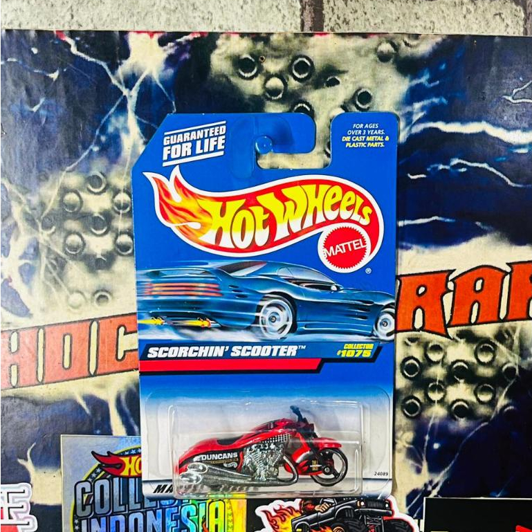 DIECAST HOT WHEELS SCORCHIN SCOOTER COLLECTOR