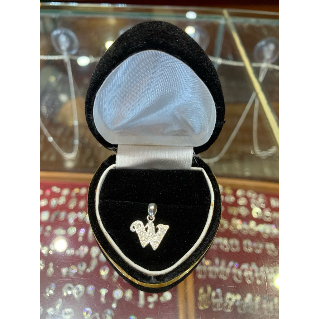 Liontin Perak Huruf W