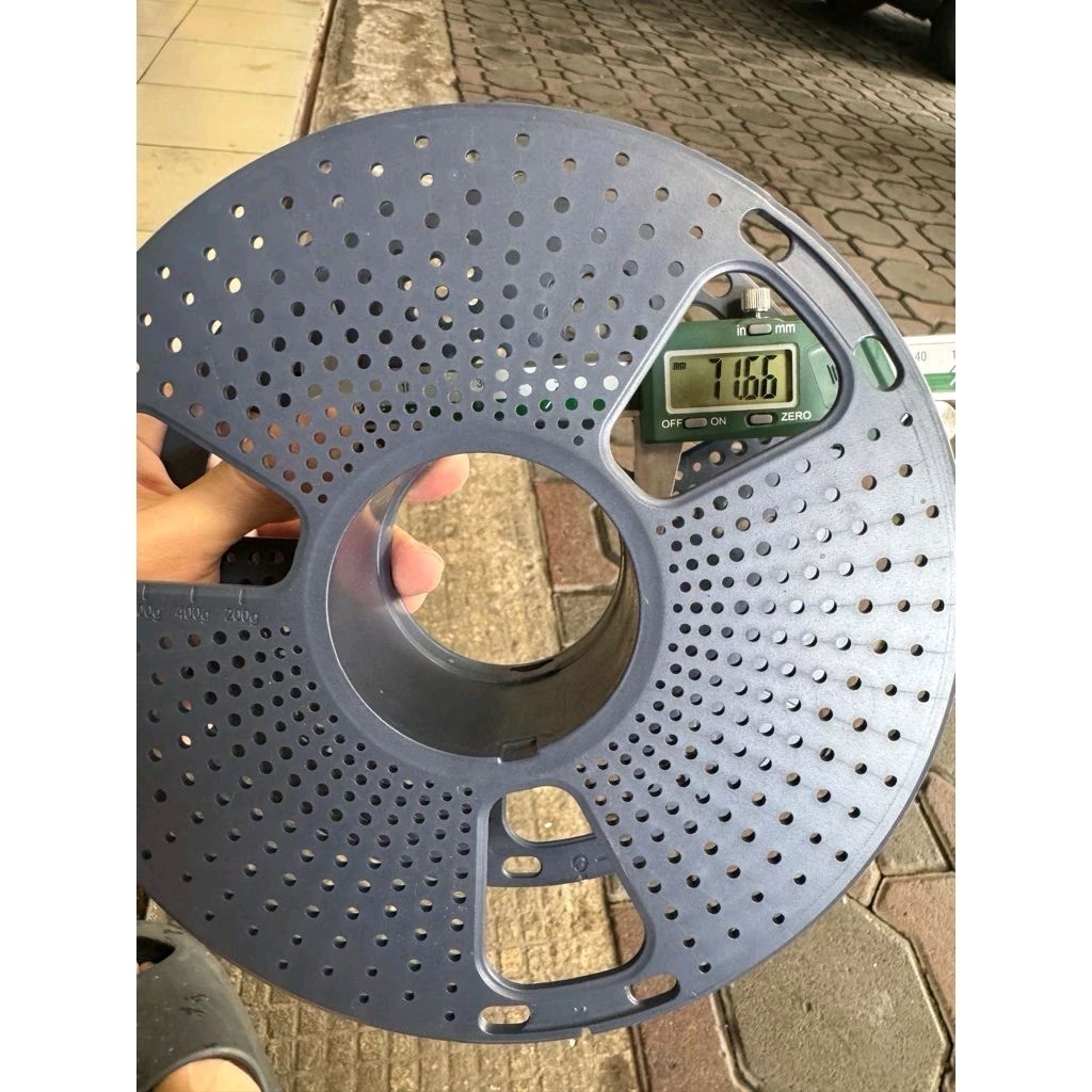 set 2pcs spool plastik untuk gulungan / bobin / roll kabel / benang / bobin / recycle spool / bobin 