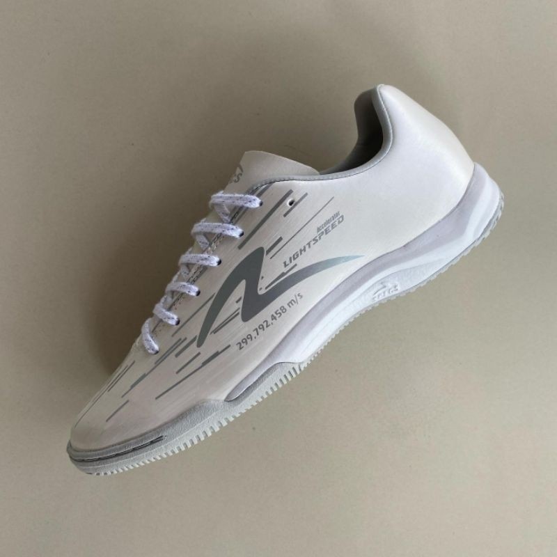 SEPATU FUTSAL SPECS LIGHTSPEED REBORN ACCELERATOR INVINITY GRADE ORI