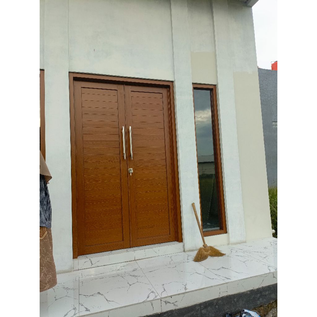 Pintu Aluminium Serat Kayu Lumino