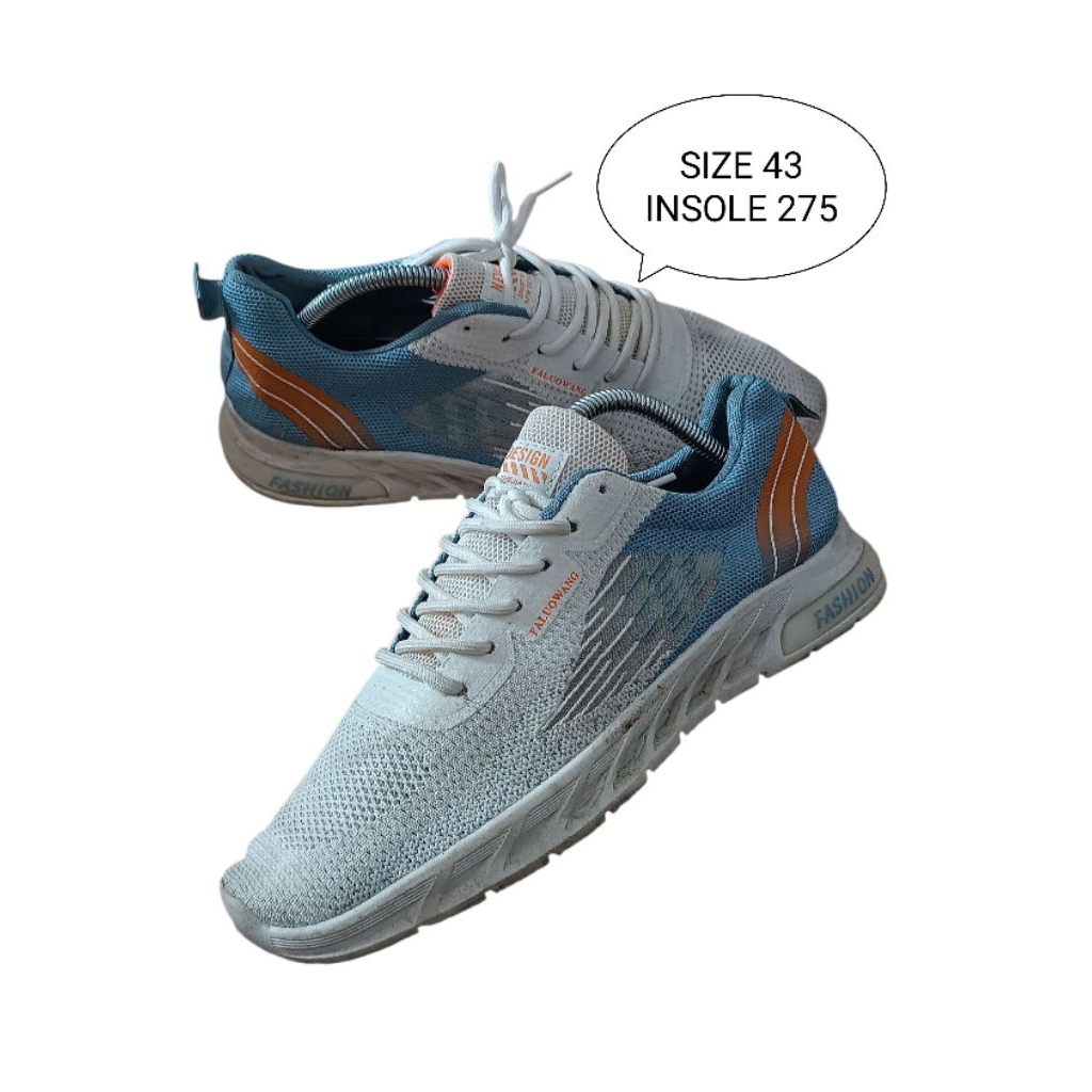 SEPATU SNEAKERS PRELOVED SIZE 43