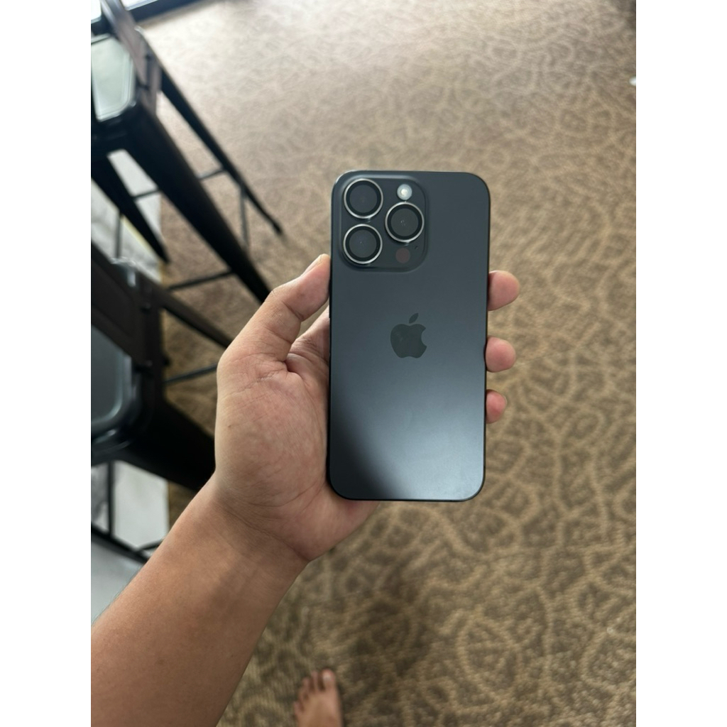 iPhone 15 pro 256 iBox