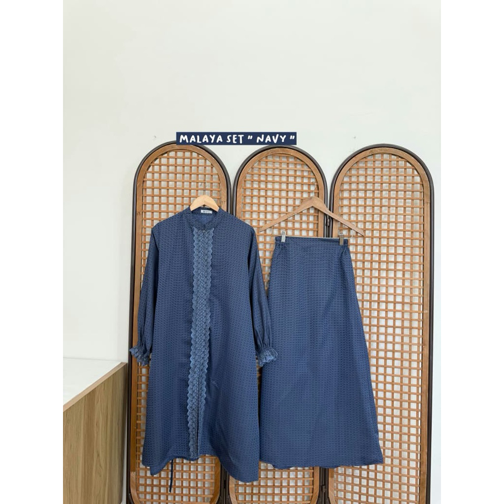 LOCANA LABEL MALAYA SET