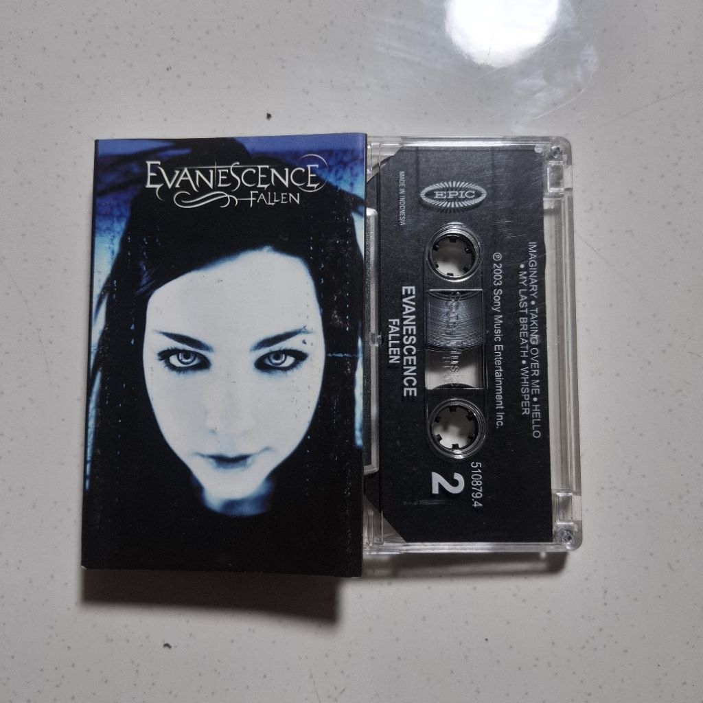 Kaset Pita Band Evanescence - Fallen
