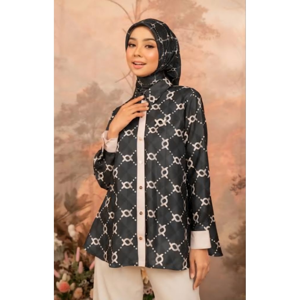 Wearing Klamby Calya shirt M