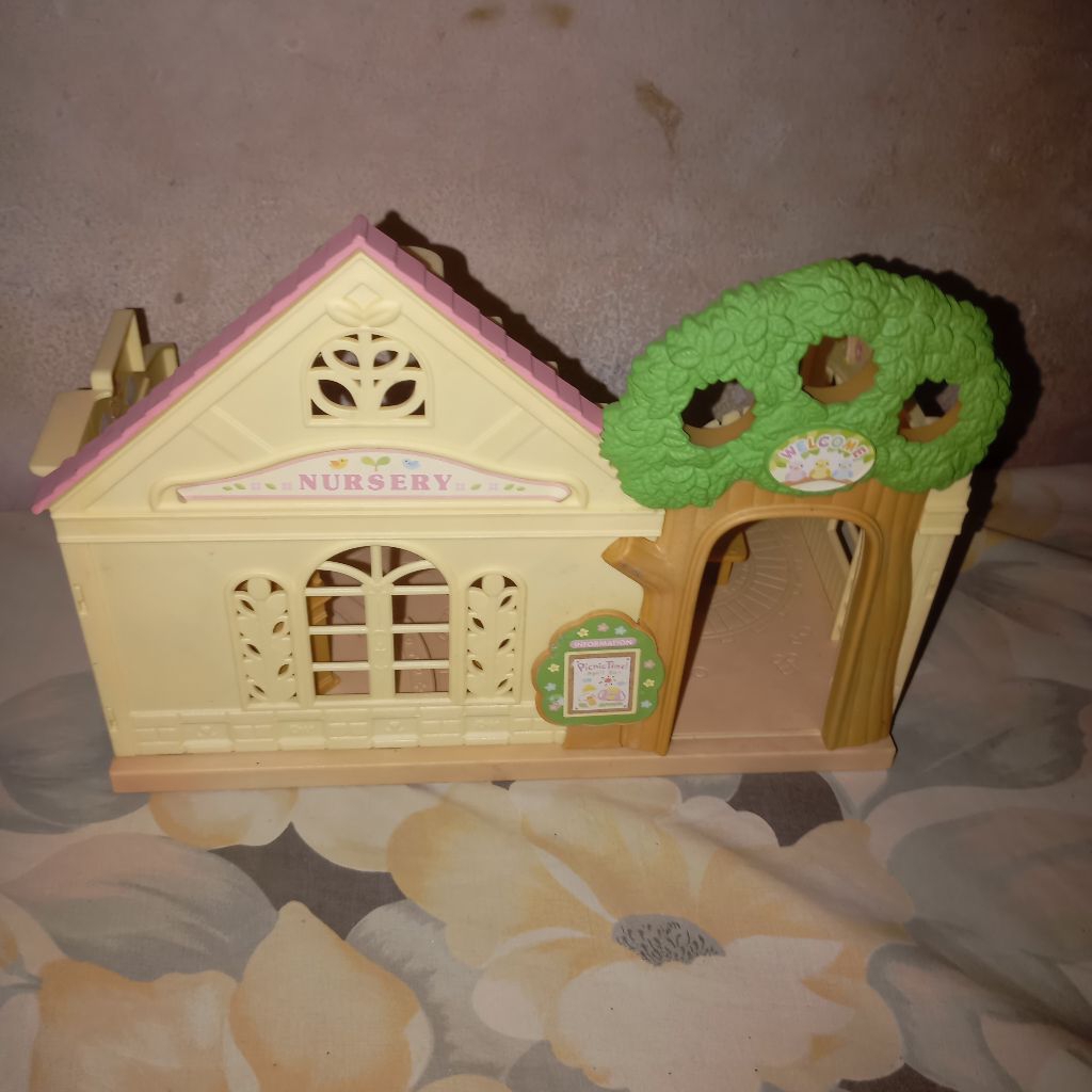 SYLVANIAN FAMILIES Forest Nursery