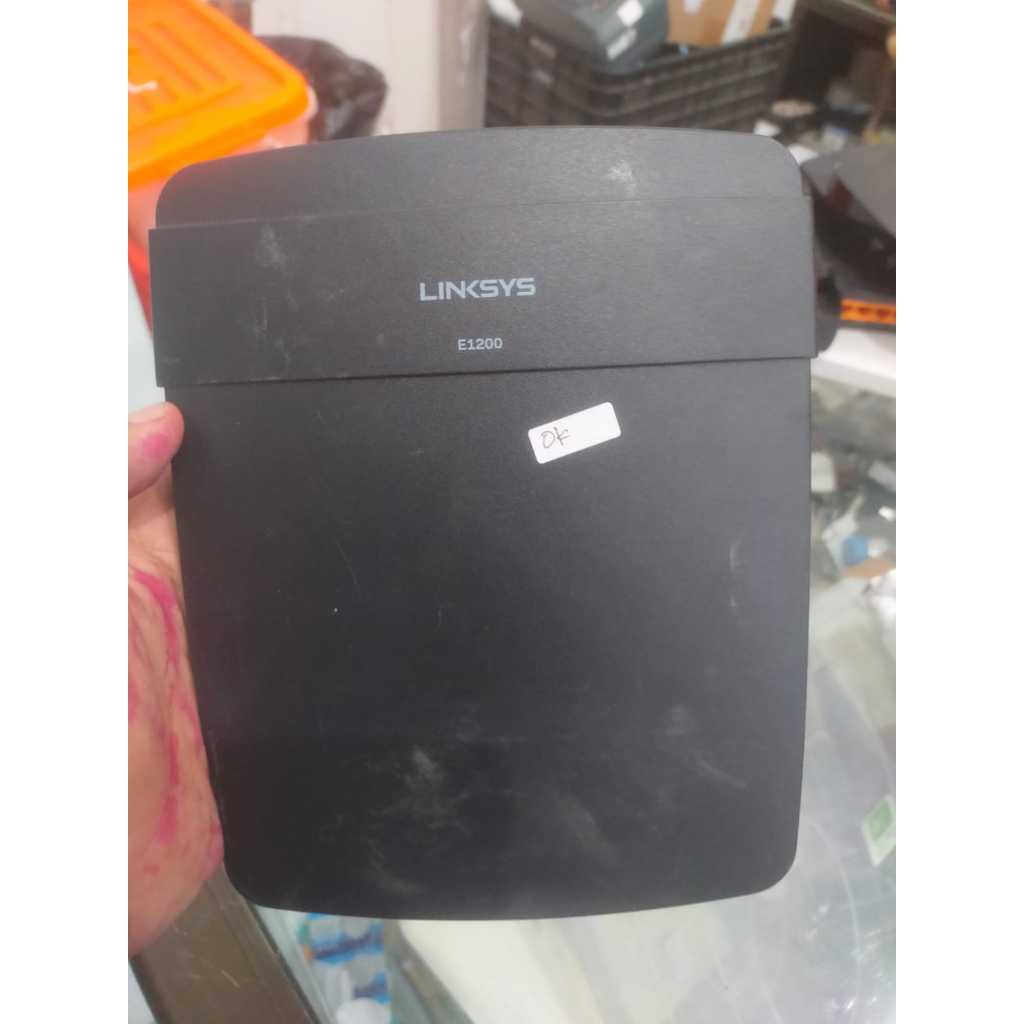 Router Linksys E1200 / 300 Mbps - 4 port
