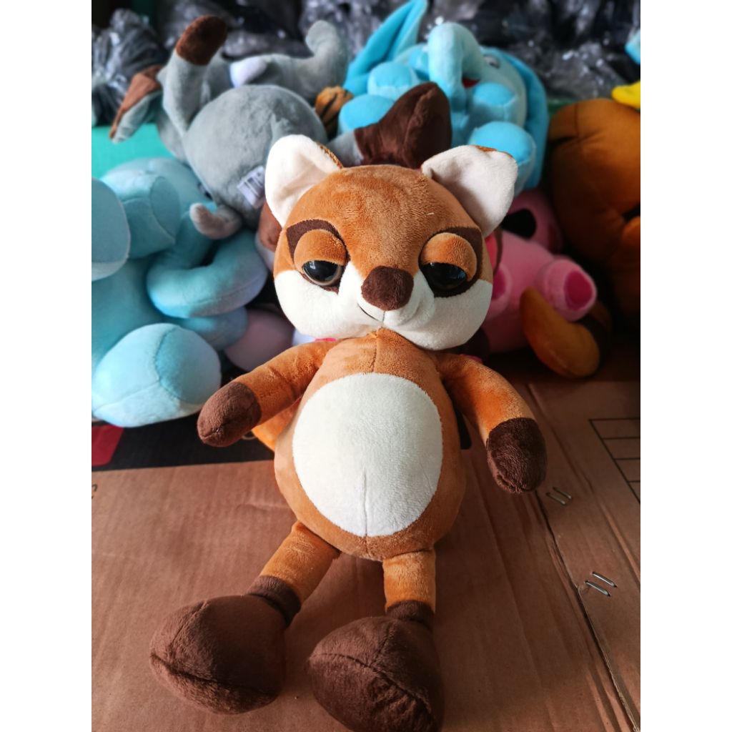 Mainan anak boneka srigala