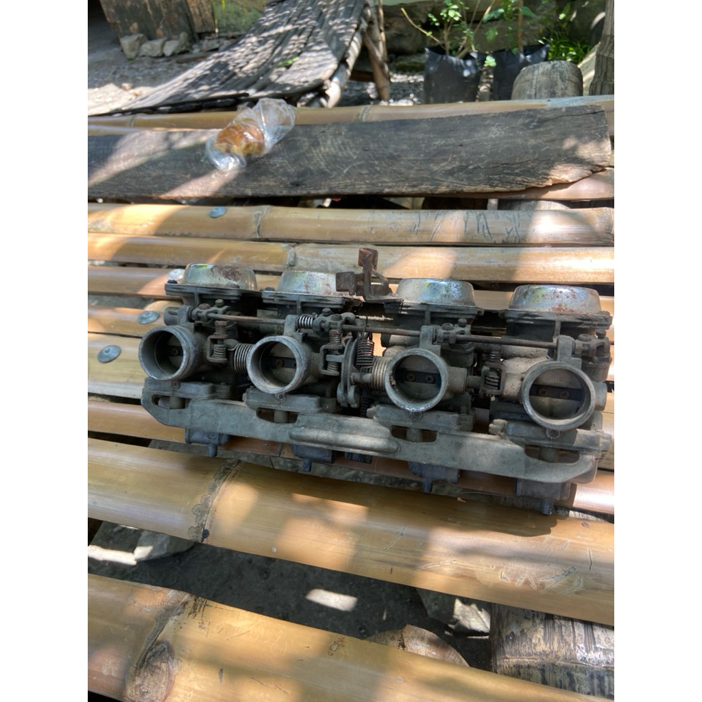 Karburator karbu CB400 original