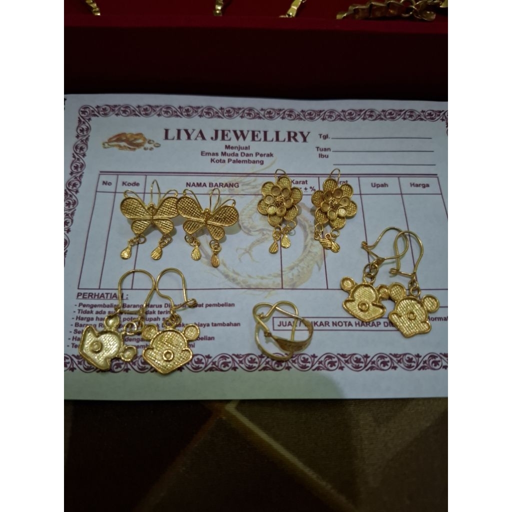 Anting Emas Muda ¼suku