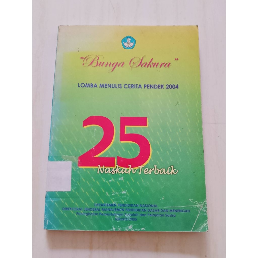 BUKU BUNGA SAKURA / LOMBA MENULIS CERITA PENDEK