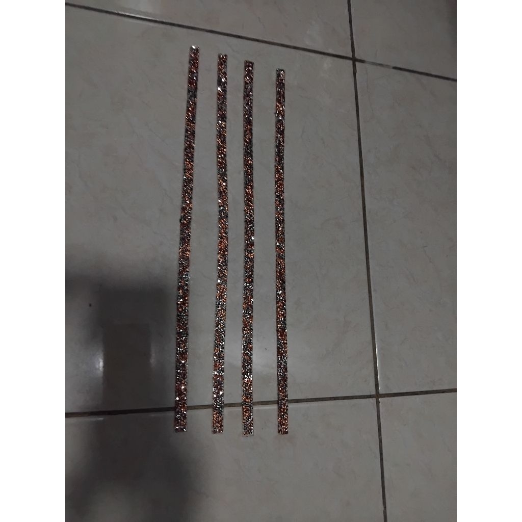 Payet kristal tikar warna salem silver 4pcs