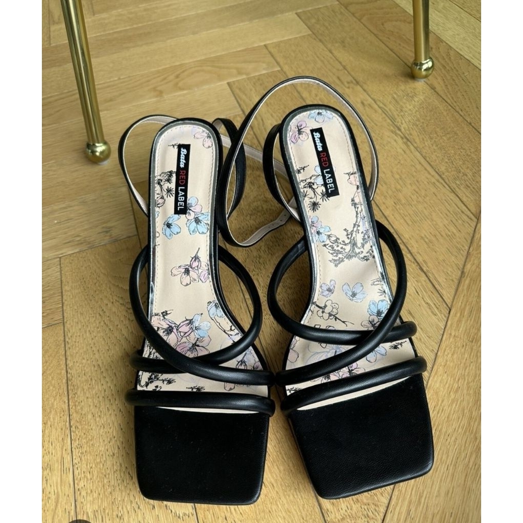 sandal bata hight heels
