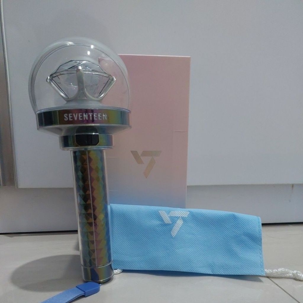 SEVENTEEN OFFICIAL LIGHTSTICK VER3 [PRELOVED]
