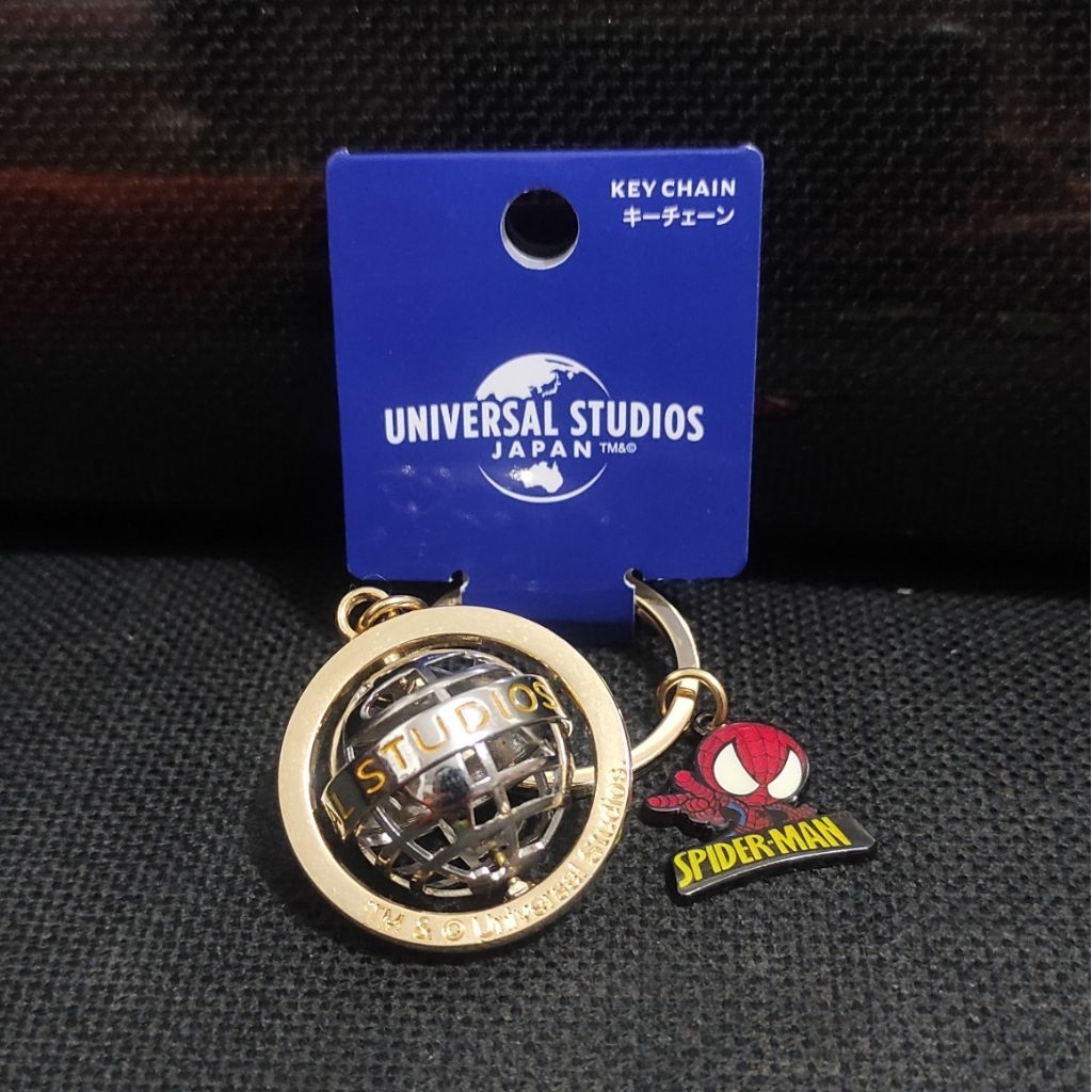 Souvenir Gantungan Kunci Spiderman Globe Universal Studio Japan ORI USJ Jepang