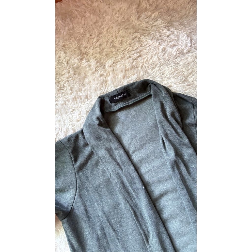 {PRELOVED} Cardigan Hijau Bayleaf. id