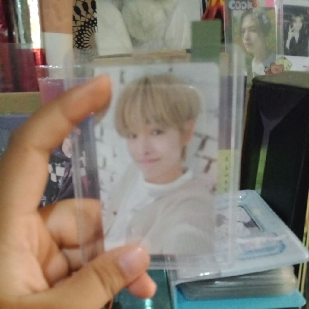 PC OFFICIAL ENHYPEN NI-KI SEASON'S GREETINGS