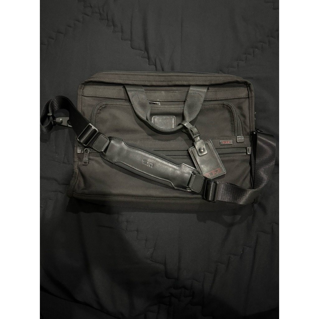 Tumi Alpha 2 Slim Briefcase