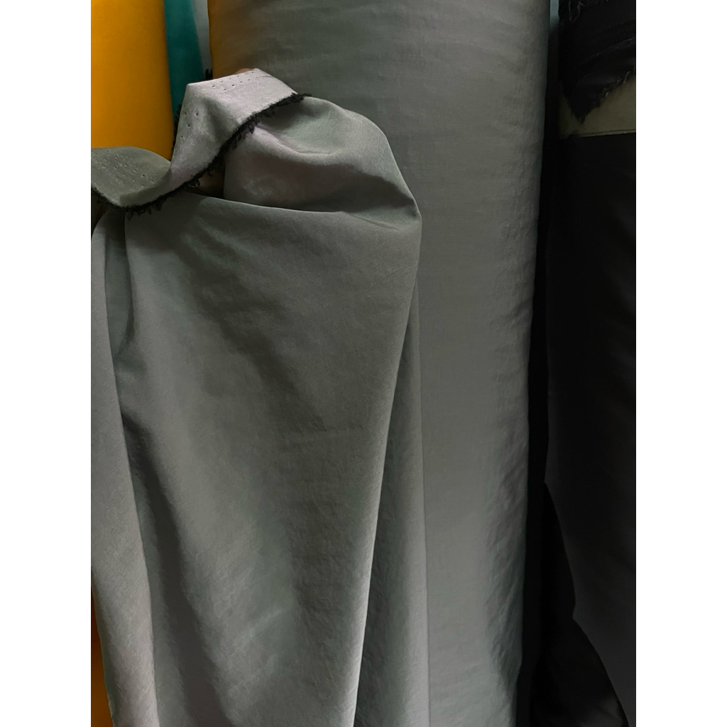 kain taslan kringkel korea lembut halus untuk jaket, tas, celana cargo, celana dll.