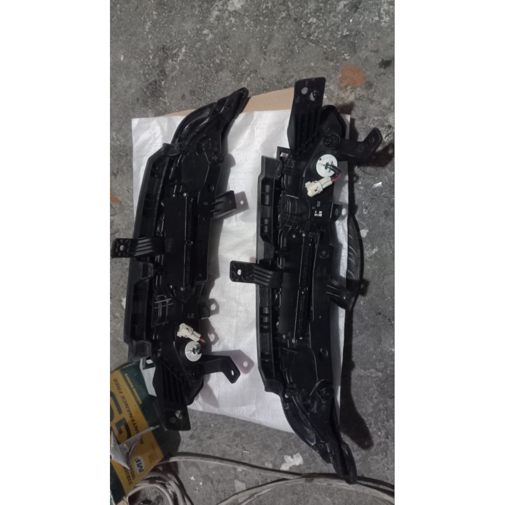 DRL Lampu Wuling Almaz