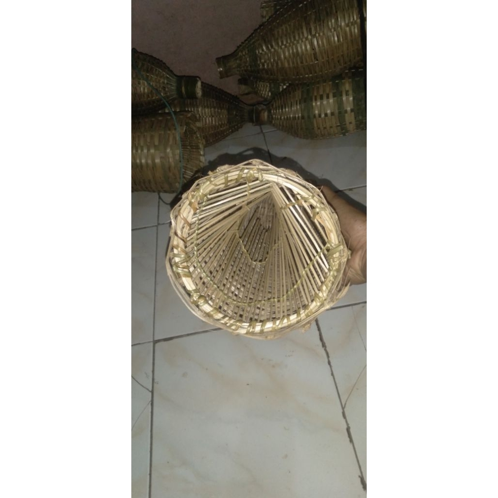 bubu ikan atau perangkap ikan sidat dan lele yangblain juga cocok