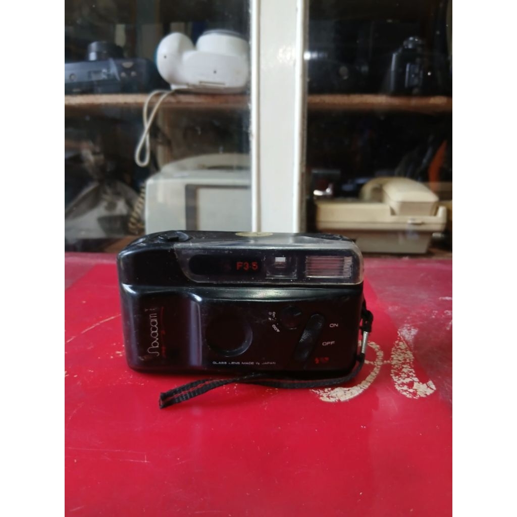 kamera analog 35rb jadul antik kuno lawas vintage kuno display anggap mati