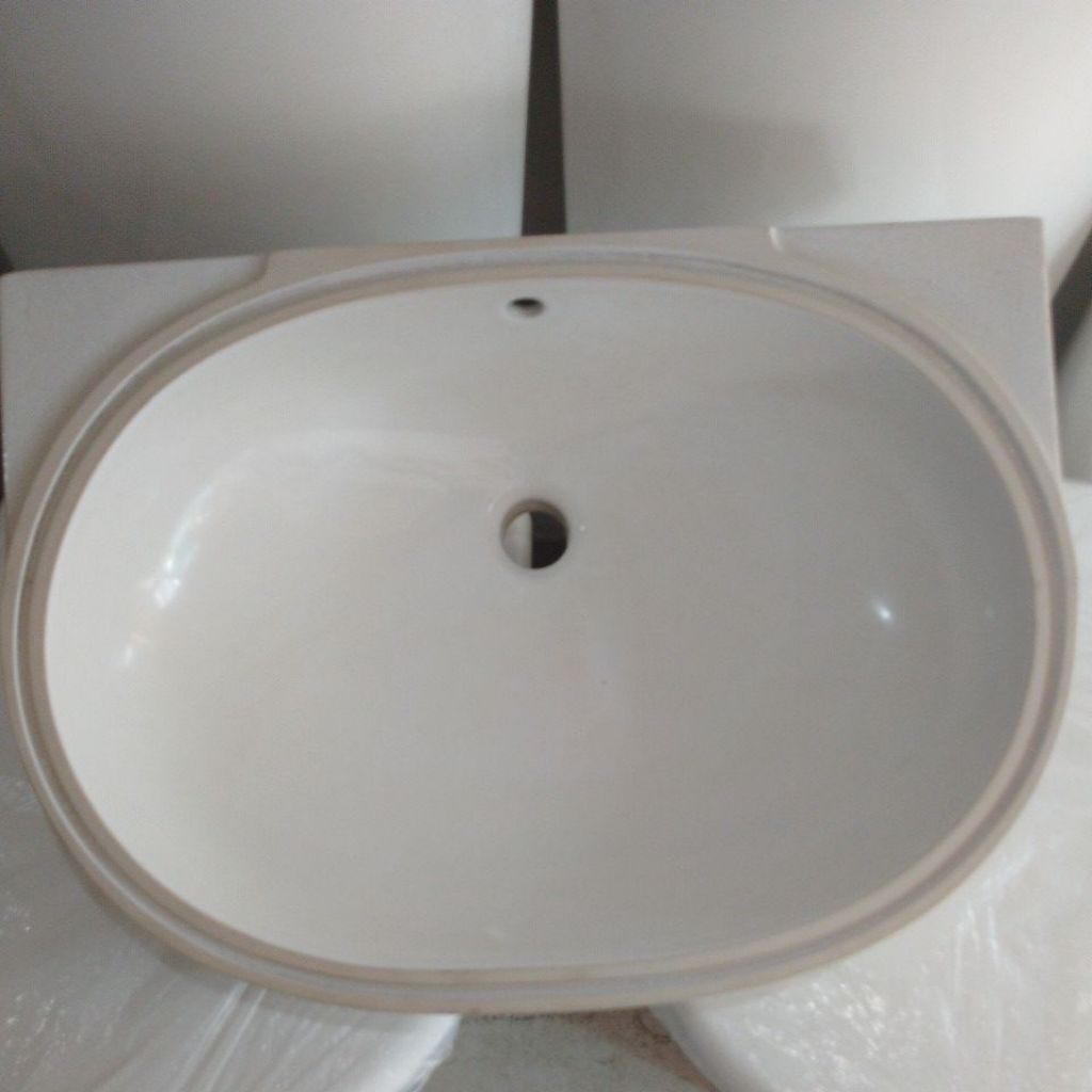 WASTAFEL BAWAH MEJA MERK TOTO L 546