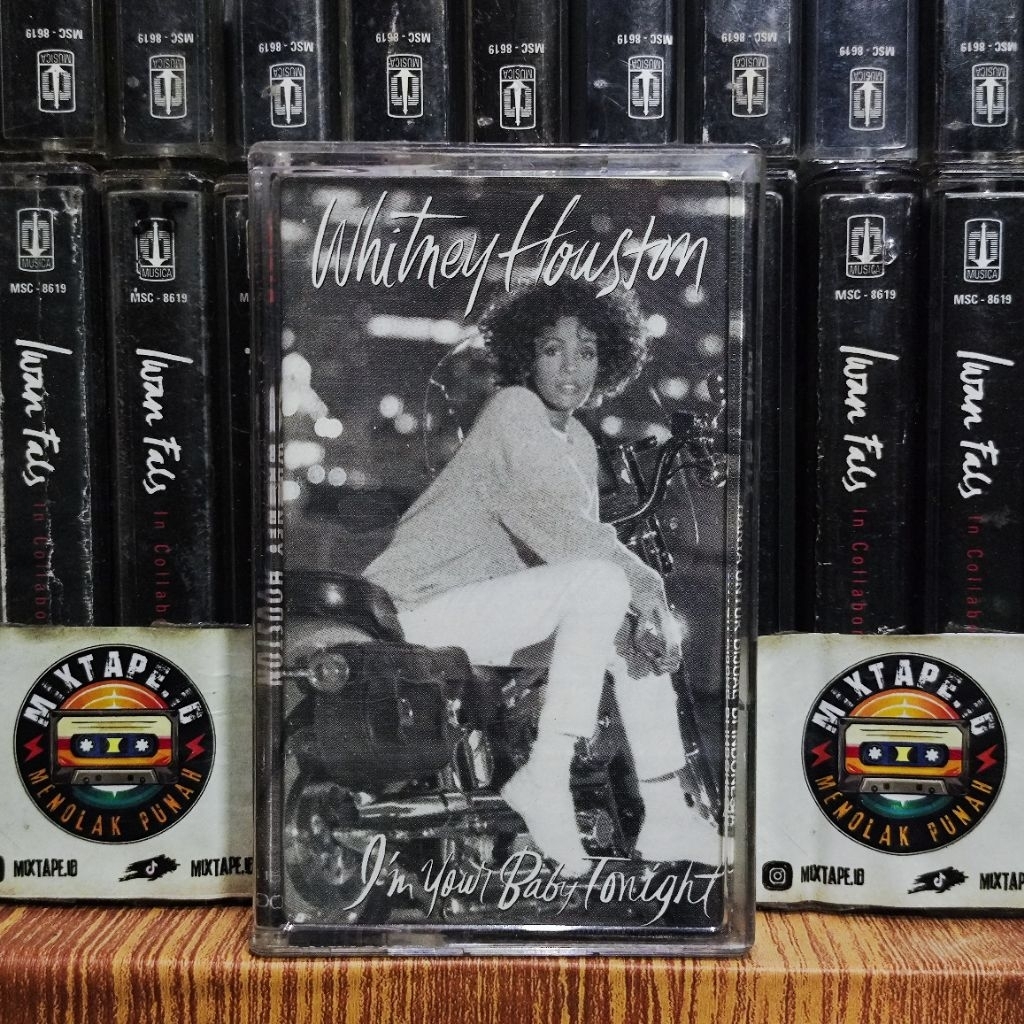 Kaset - Whitney Houston - I'm Your Baby Tonight - Radio Tape - Kaset Pita - Radio - Pemutar Kaset - 
